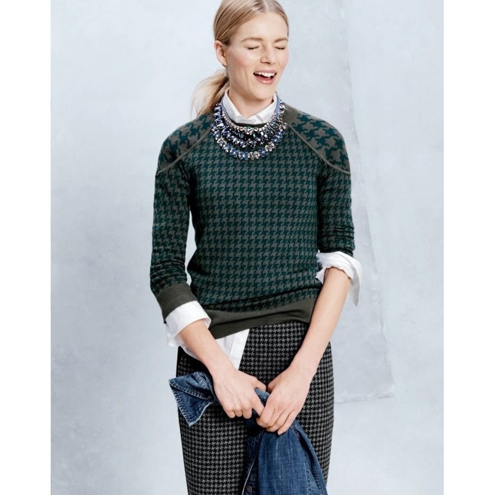 J. Crew green forest and olive green 100% Merino wool sweater XXS
